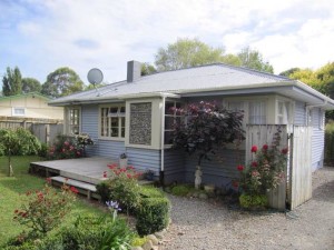 Cassie's whare in Otaki